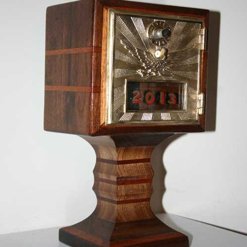 Pedestal Bank, Walnut with Mahogany Inlay