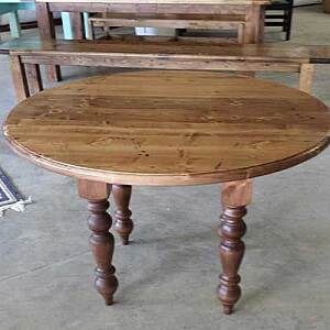 Round Table with Turned Legs, Custom