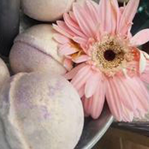 Lavender & Champagne Bath Bomb